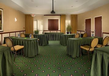 Hotel Courtyard By Marriott Seaworld/lackland 3*